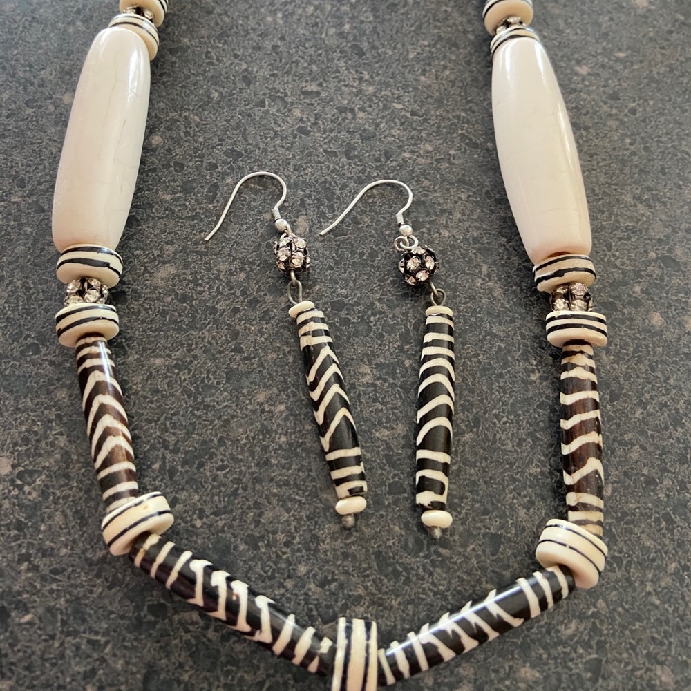 18” Necklace & matching earings